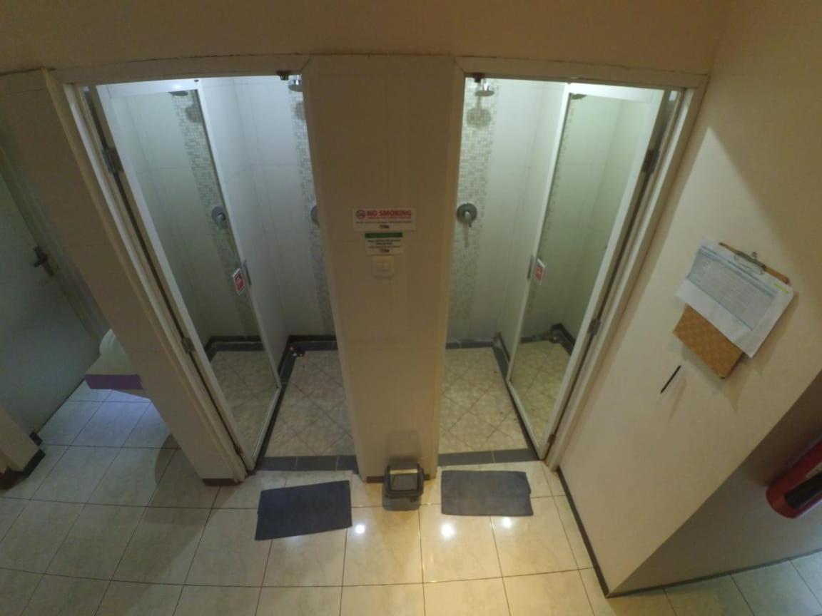Cabin Hotel Sutomo Yogyakarta Exterior foto